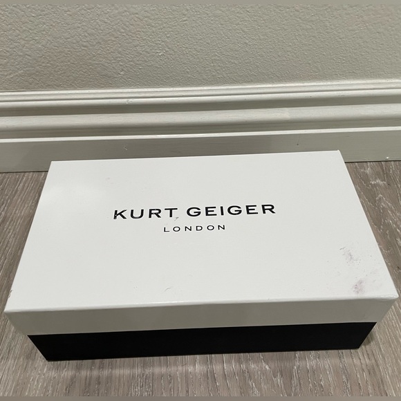 🌈 NIB Kurt Geiger Dawn Rainbow bone leather crystal strap sandal sz 8.5 🌈 - Picture 7 of 7